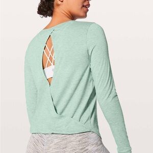 LULULEMON Long Sleeve Top